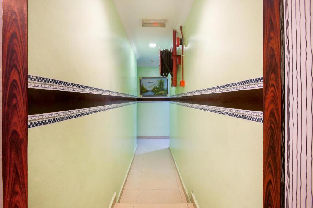 Ezi Hotel Klang Bagian luar foto
